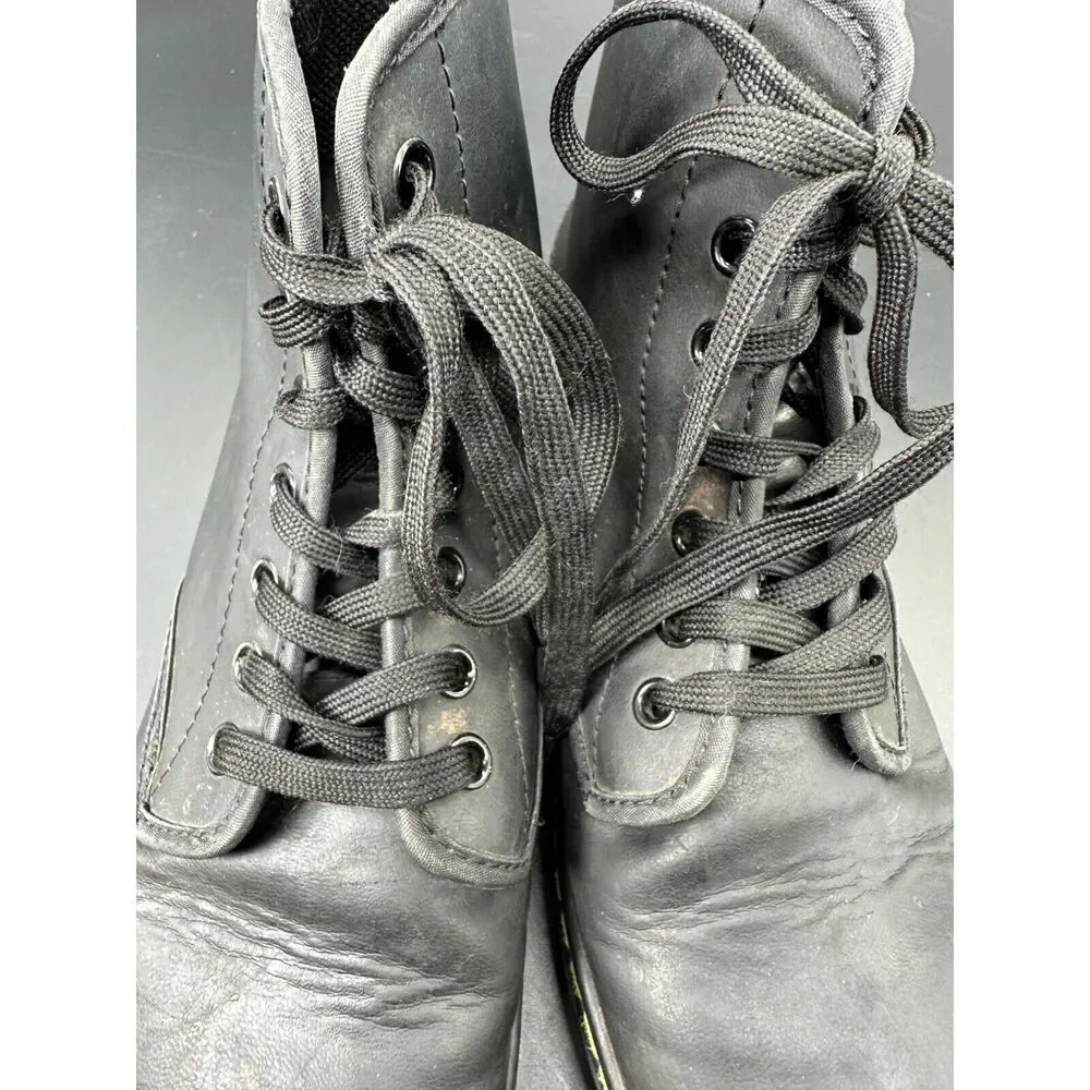 Dr. Martens Black Leather Casual Tobias Booties Woman 5 Air Wear Walking Sole